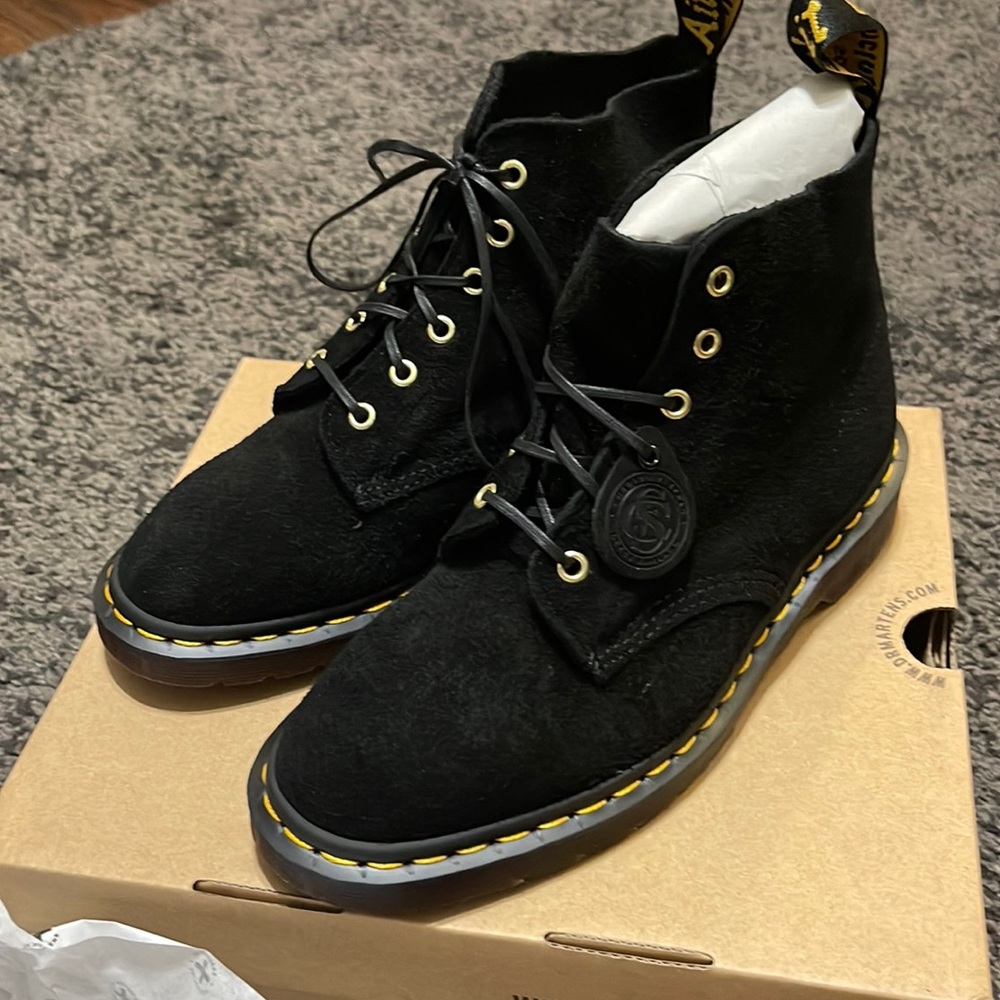 Black suede dr martens!